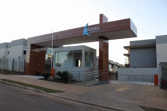 Portaria com pulmão de segurança (foto real)