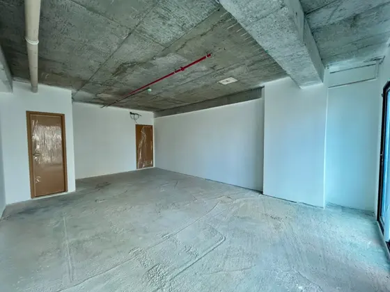 Pateo 136, sala 607, foto 5